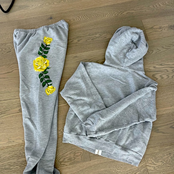 Wildfox sweatsuit - Picture 4 of 6